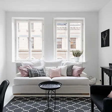 Easyhomes Viiskulma Lägenhet